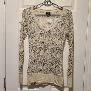 Vanity V Neck Thermal Top NWT